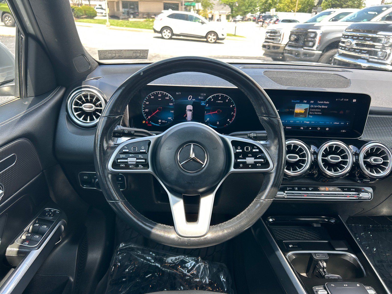 Used 2021 Mercedes-Benz GLB 250 4MATIC image 5