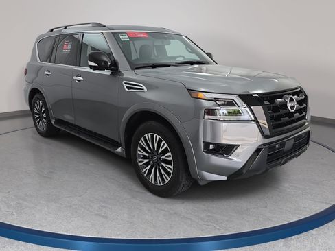 Certified 2023 Nissan Armada SL w/ Midnight Edition Package AWD/4WD image 3