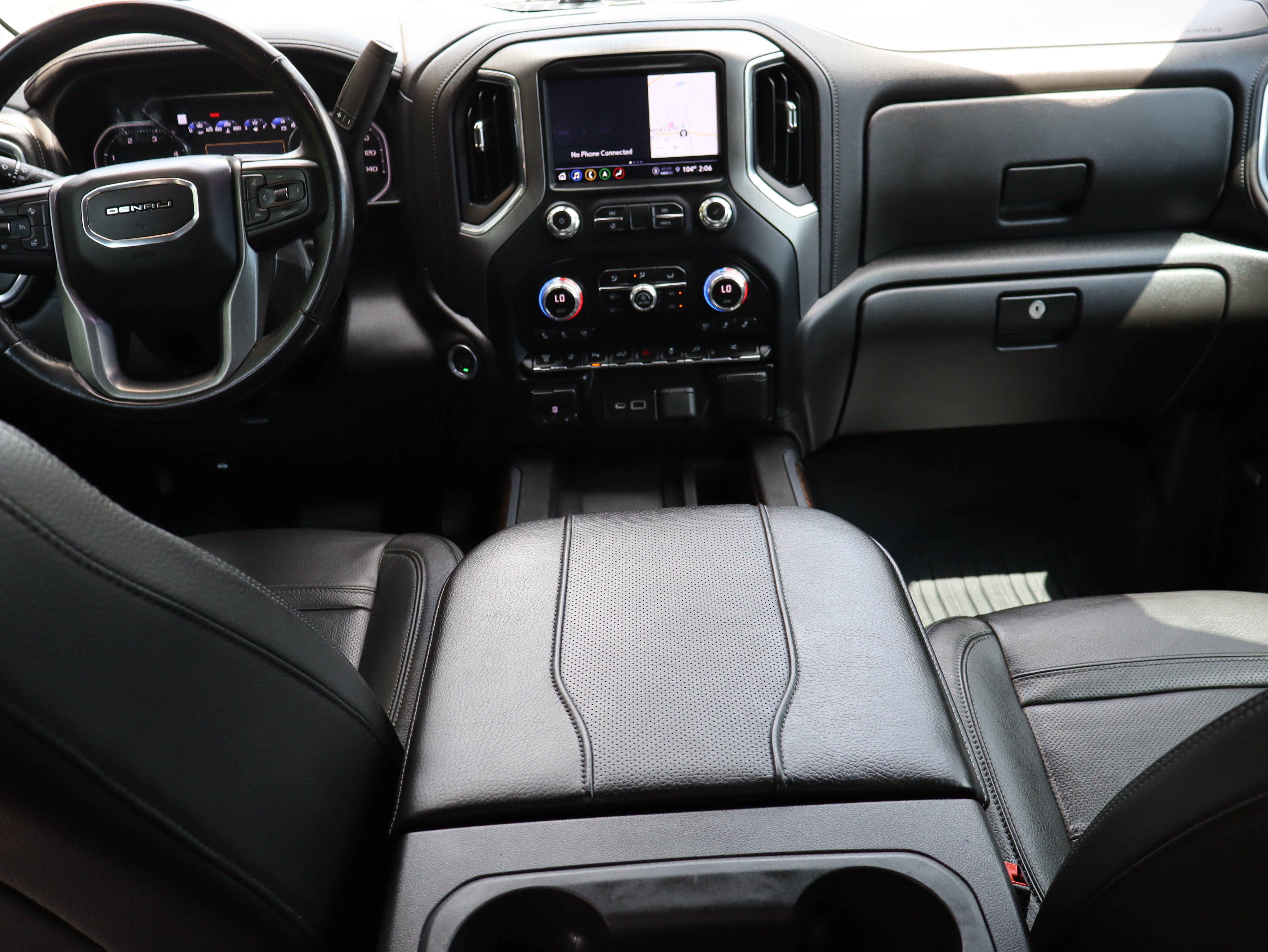 Used 2023 GMC Sierra 3500 Denali w/ Denali Ultimate Package AWD/4WD image 26