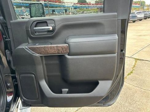 Used 2023 GMC Sierra 2500 Denali w/ Denali Ultimate Package image 20