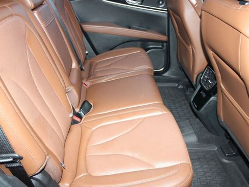 Used 2023 Lincoln Nautilus Reserve w/ Equipment Group 201A image 30