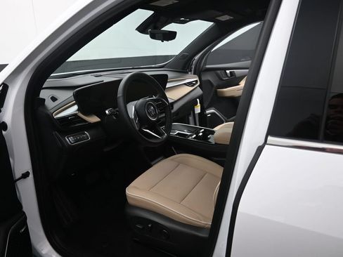 Used 2026 Buick Enclave Preferred w/ Power Package FWD image 11