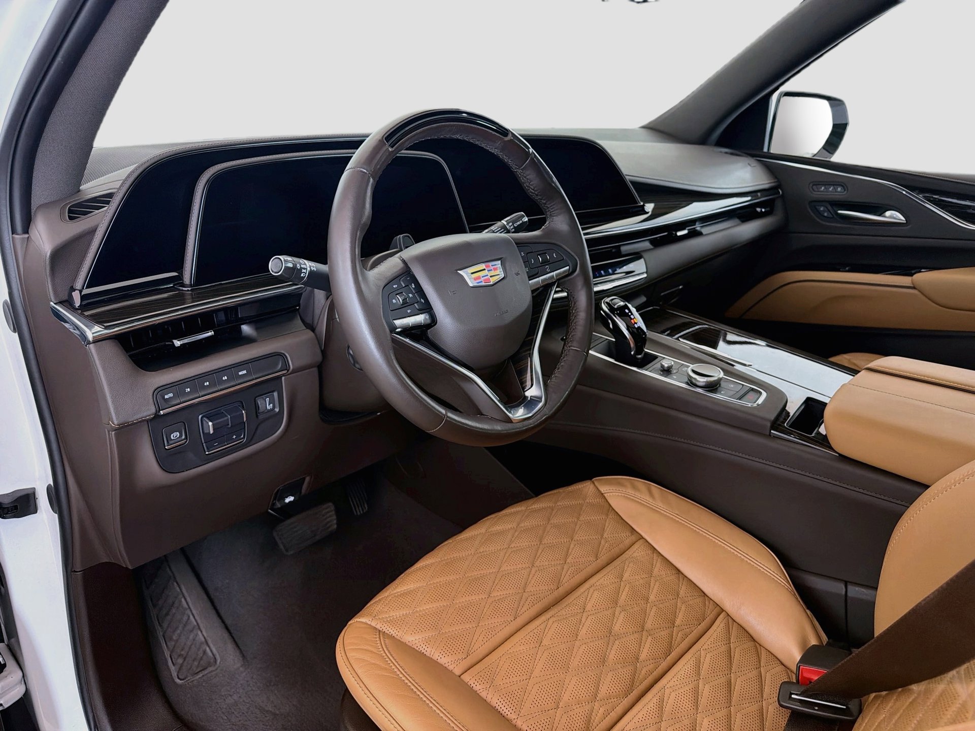 Used 2024 Cadillac Escalade ESV Sport w/ LPO, ONYX Package AWD/4WD image 26