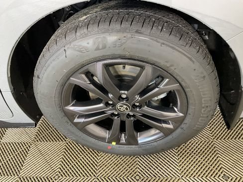 New 2026 Toyota Sienna XSE image 5