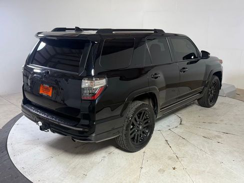 Used 2019 Toyota 4Runner Limited AWD/4WD image 7