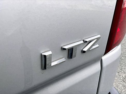 Used 2021 Chevrolet Silverado 1500 LTZ w/ LTZ Premium Package image 25