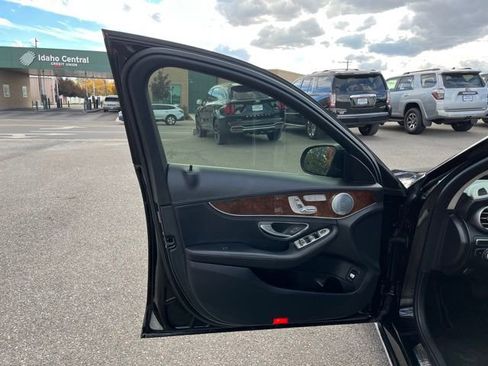 Used 2015 Mercedes-Benz C 300 4MATIC Sedan w/ Premium 1 Package image 24