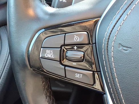 Used 2019 BMW 530e w/ Convenience Package image 18