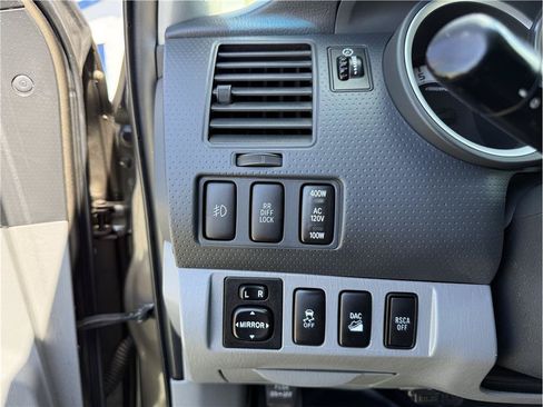 Used 2012 Toyota Tacoma 4x4 Access Cab V6 w/ TRD Off-Road Pkg image 26