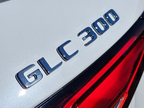 New 2026 Mercedes-Benz GLC 300 4MATIC image 11