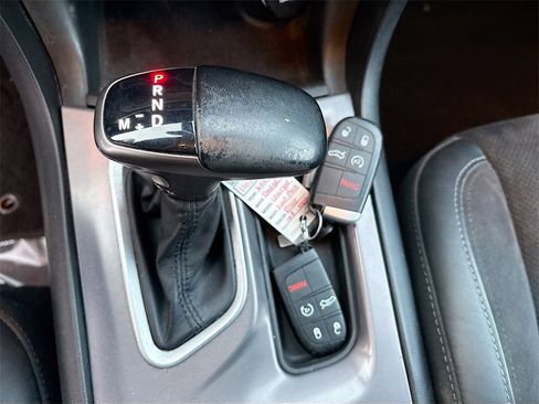 Used 2022 Dodge Charger Scat Pack w/ Plus Group image 17