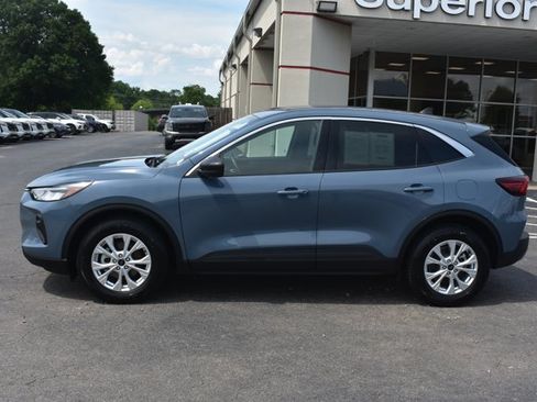 Used 2023 Ford Escape Active w/ Tech Pack #1 AWD/4WD image 10