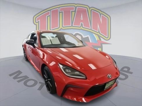 Certified 2025 Toyota GR86 Premium image 2