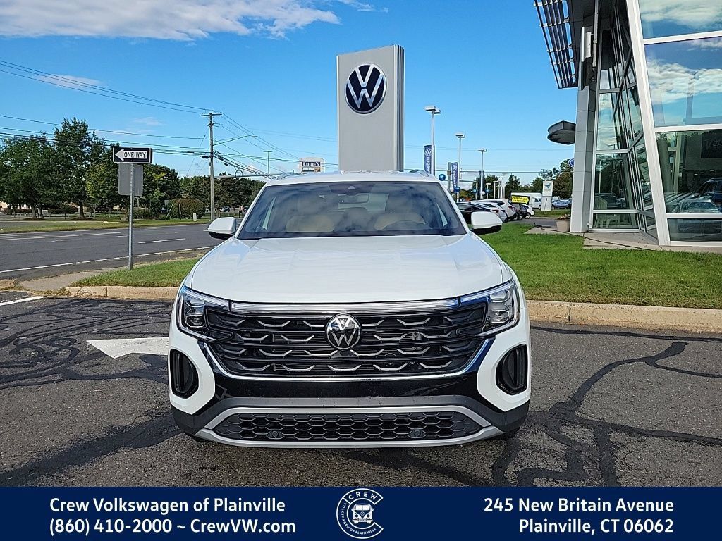 Certified 2026 Volkswagen Atlas Cross Sport SE AWD/4WD image 2