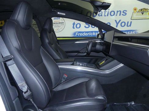 Used 2022 Tesla Model X Plaid image 10