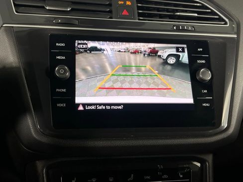 Used 2024 Volkswagen Tiguan Wolfsburg Edition image 15