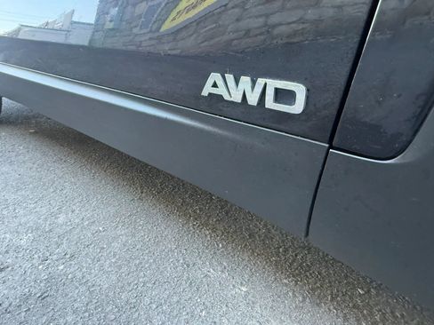 Used 2018 Kia Sorento AWD image 4