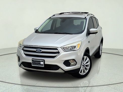 Used 2017 Ford Escape Titanium FWD image 2