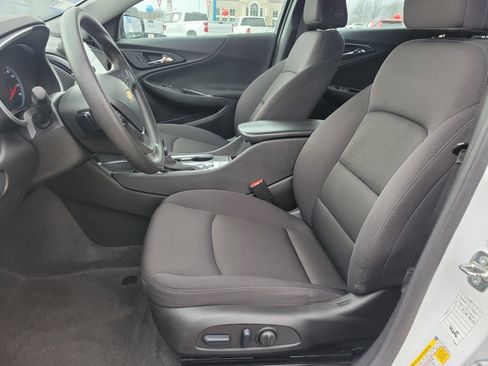 Used 2024 Chevrolet Malibu LT image 13