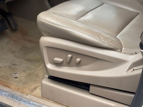 Used 2016 GMC Yukon SLT w/ Open Road Package image 19