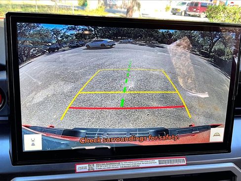 Used 2025 Toyota Tacoma TRD Off-Road image 13