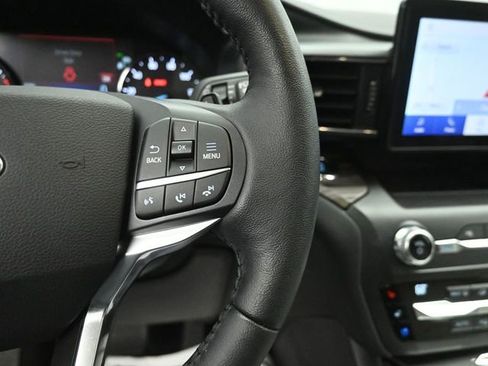 Certified 2020 Ford Explorer Limited w/ Class III Trailer Tow Package image 17