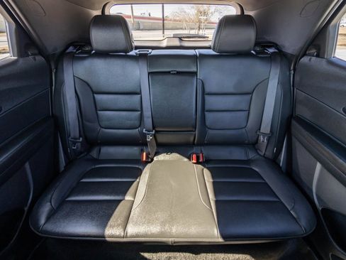 Used 2021 Chevrolet TrailBlazer ACTIV w/ Technology Package image 16