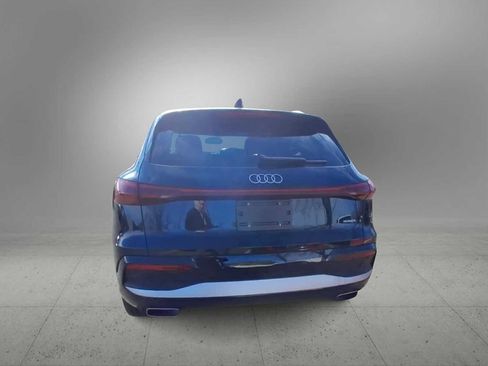 Certified 2025 Audi Q5 Premium w/ Convenience Package image 7