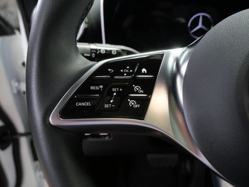 Certified 2026 Mercedes-Benz GLC 300 4MATIC image 25