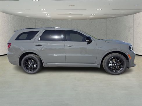 New 2026 Dodge Durango GT image 3