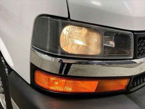 Used 2020 Chevrolet Express 3500 LT w/ LT Preferred Equipment Group image 29