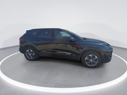 Used 2024 Chevrolet Blazer LT w/ Convenience Package FWD image 8