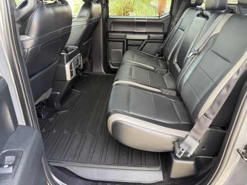 Used 2018 Ford F150 Raptor w/ Equipment Group 802A Luxury AWD/4WD image 9