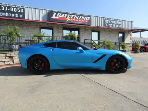 Used 2015 Chevrolet Corvette Stingray Coupe w/ 2LT Preferred Equipment Group image 5