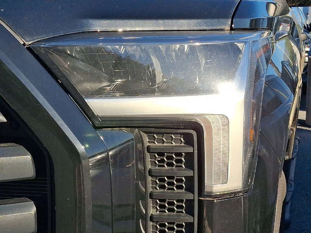 Used 2025 Toyota Tundra SR w/ SR Tow Package AWD/4WD image 8