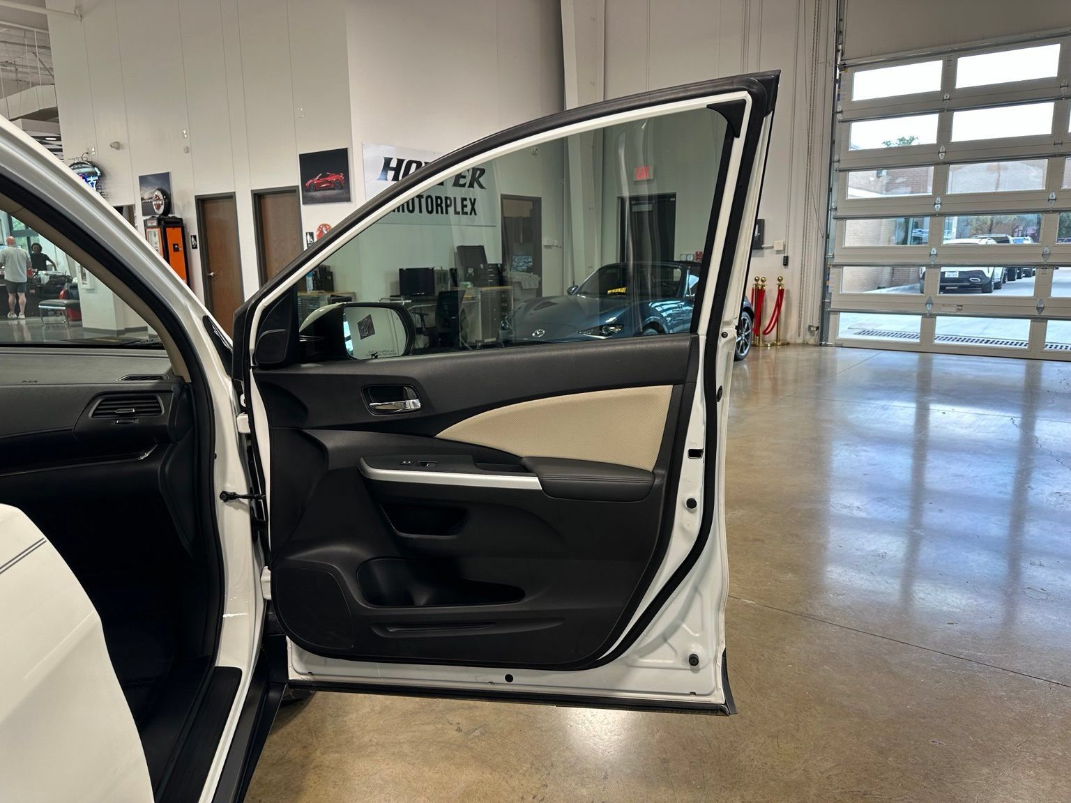 Used 2016 Honda CR-V EX-L image 37