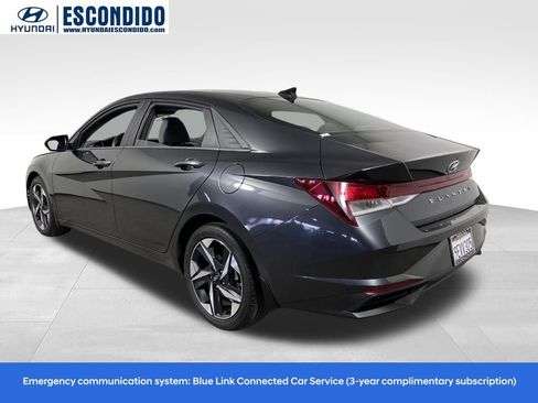 Used 2023 Hyundai Elantra SEL w/ Convenience Package image 4