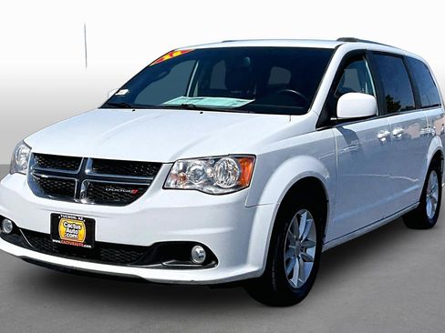 Used 2018 Dodge Grand Caravan SXT FWD image 1