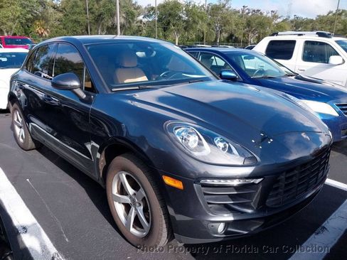Used 2018 Porsche Macan AWD/4WD image 2