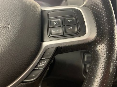Used 2022 RAM 2500 Big Horn AWD/4WD image 27