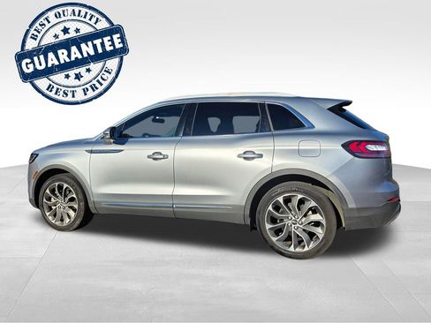 Used 2022 Lincoln Nautilus Reserve w/ Luxury Package image 4