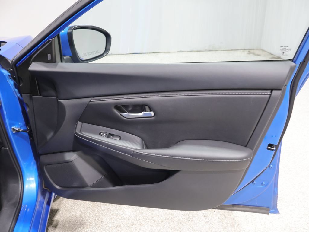 Used 2025 Nissan Sentra SV w/ All-Weather Package FWD image 24