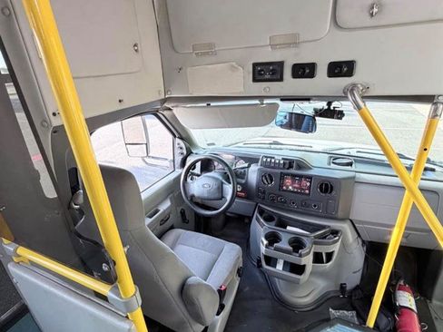 Used 2019 Ford E-450 and Econoline 450 Super Duty w/ Shuttle Bus Prep Package RWD image 8