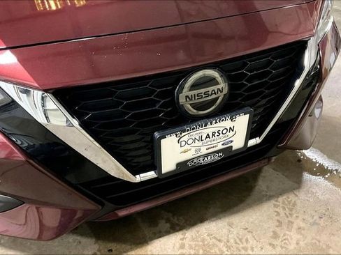 Used 2020 Nissan Sentra SV w/ SV Premium Package image 10