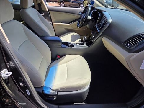 Used 2015 Kia Optima LX w/ Hybrid Convenience Package FWD image 16