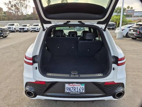 Used 2022 Genesis GV70 3.5T Sport w/ Sport Prestige Package AWD/4WD image 19