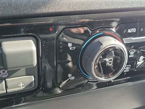 New 2026 Chevrolet Silverado 1500 RST w/ Z71 Off-Road Package image 11