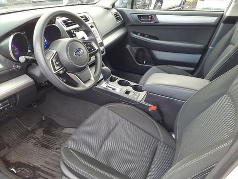 Used 2019 Subaru Outback 2.5i image 11