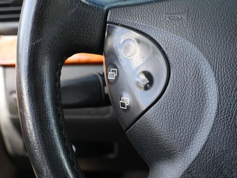 Used 2006 Mercedes-Benz E 350 4MATIC Sedan image 26