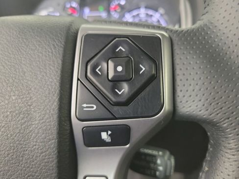 Used 2021 Toyota 4Runner SR5 Premium AWD/4WD image 24